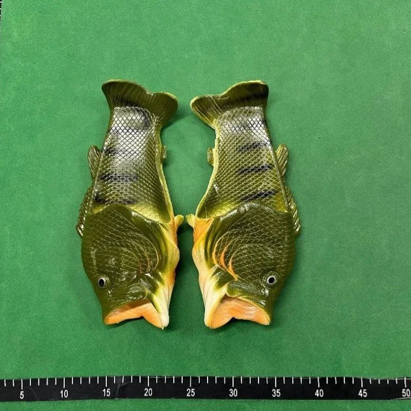 Kakobuy spreadsheet accessories - Green Fish Design Fish-Shaped Slides product image