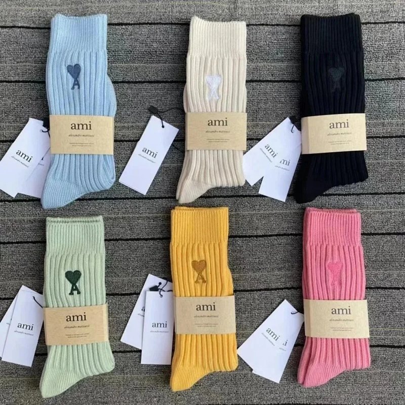 Kakobuy spreadsheet Ami accessories - Ami Ami de Coeur Ribbed Knit Socks product image