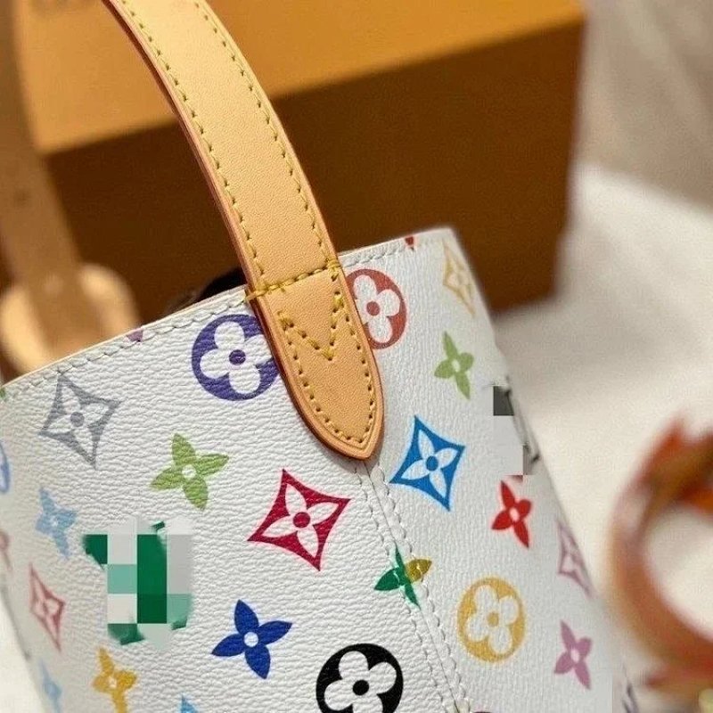 Kakobuy spreadsheet bags - 女包新款包包高级2025单肩时尚水桶通勤斜挎包高颜值精致慵懒风包 · Style 1977 product image