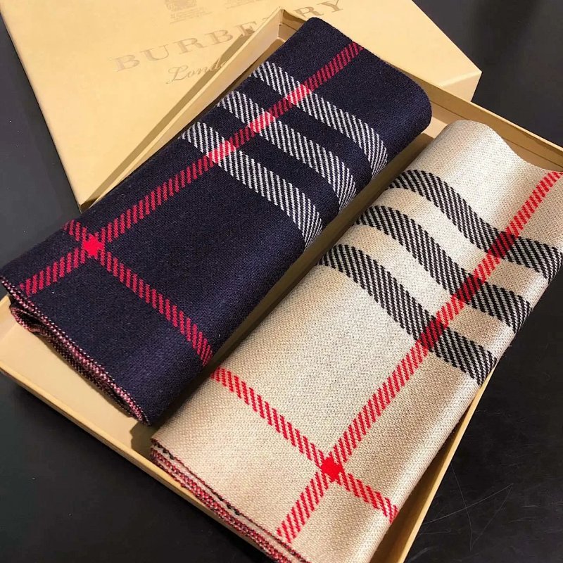 Kakobuy spreadsheet Burberry accessories - Burberry Plaid Check Double-Sided Cashmere Scarf product image