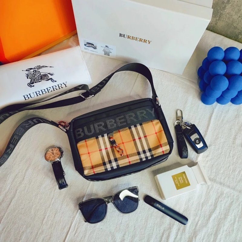 Kakobuy spreadsheet Burberry bags - Burberry Black and Vintage Check Crossbody Bag product image