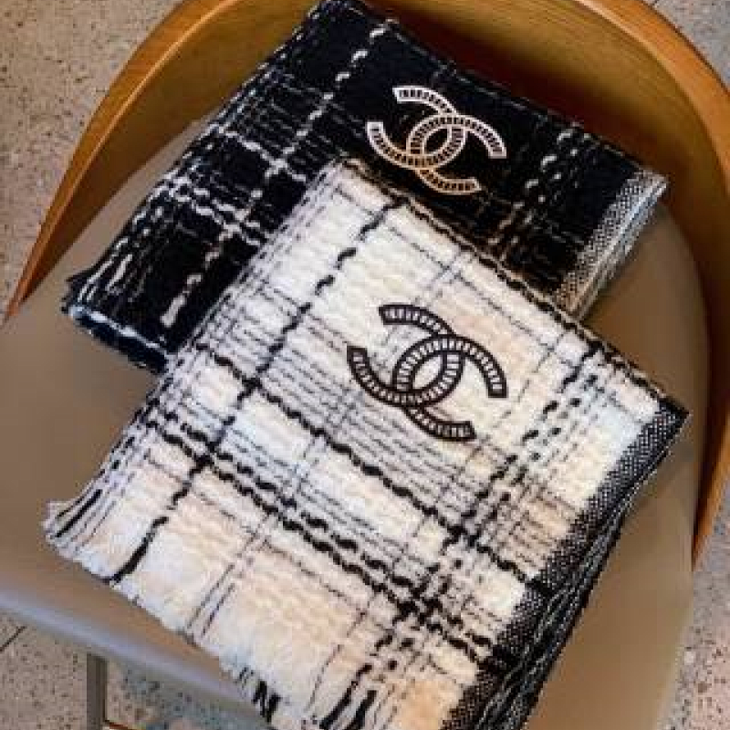 Kakobuy spreadsheet Chanel accessories - Chanel Plaid and Logo Print Fringed Scarf product image