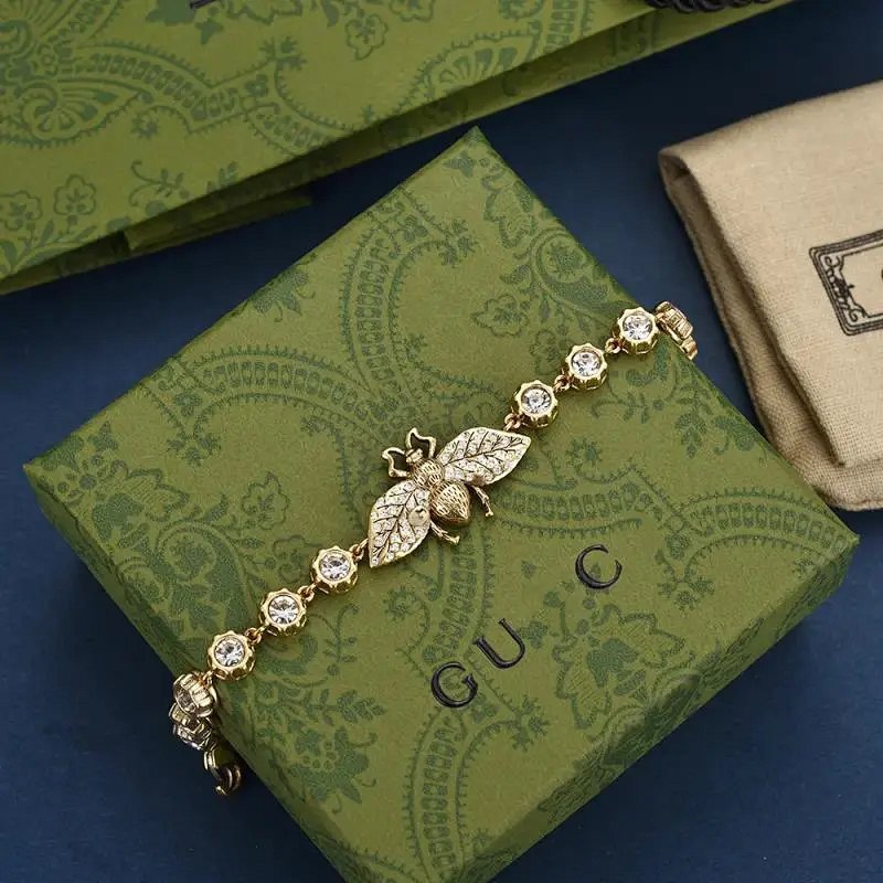 Kakobuy spreadsheet Gucci accessories - Gucci Gold-Tone Rhinestone Bee Chain Bracelet product image