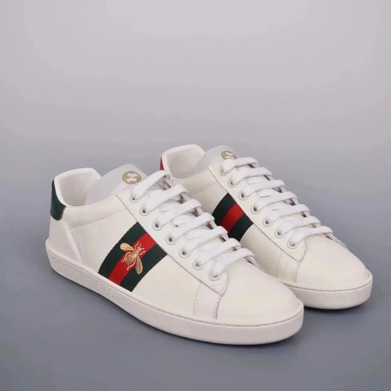 Kakobuy spreadsheet Gucci shoes - Gucci Ace White Leather with Green and Red Web and Gold Bee Sneakers product image