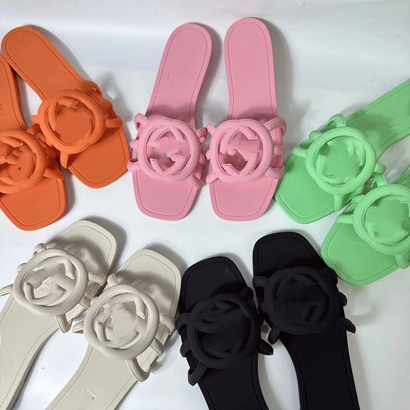 Kakobuy spreadsheet Gucci shoes - Gucci Interlocking Logo Flat Jelly Slide Sandals product image