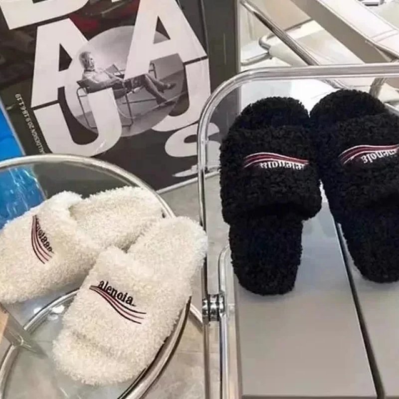 Kakobuy spreadsheet shoes - Plush Fleece Embroidered Winter Slippers product image