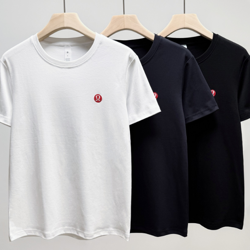 Kakobuy spreadsheet t-shirts - Solid with Embroidered Red Logo Detail Short-Sleeve T-Shirt product image