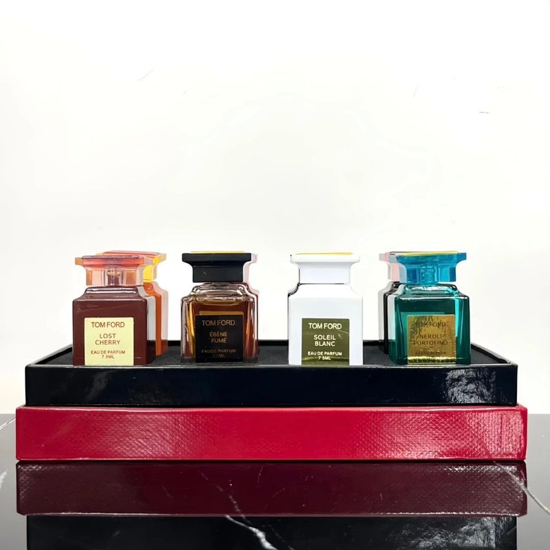 Kakobuy spreadsheet Tom Ford accessories - Tom Ford Fragrance 8-Piece Sample Set product image