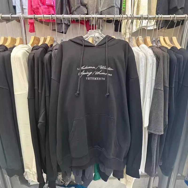 Kakobuy spreadsheet Vetements hoodies - Vetements Autumn/Winter & Spring/Summer Black Hoodie product image