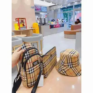 Kakobuy spreadsheet Burberry headwear - Burberry Vintage Check Plaid 3-Piece Bag and Hat Set product image
